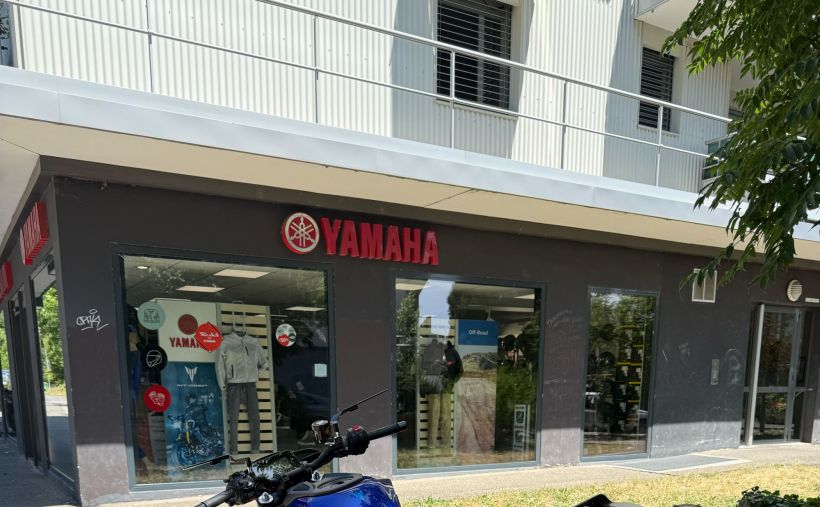YAMAHA MT-09  Y-AMT 3