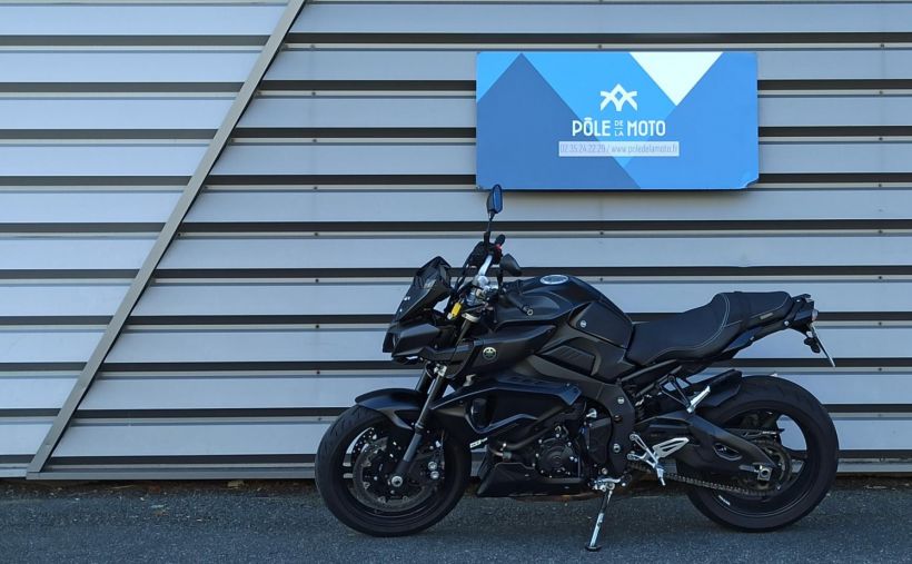 YAMAHA MT-10 9