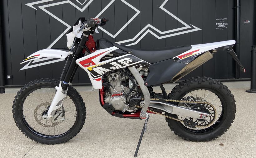 AJP 250 SPR 2