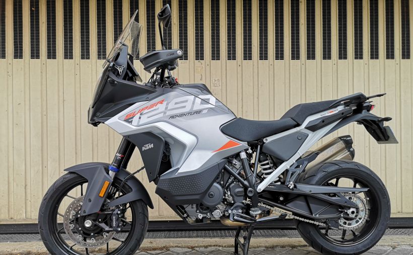 KTM 1290 SUPER ADVENTURE S 36