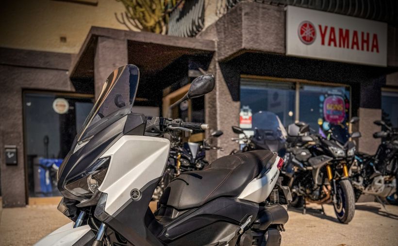 YAMAHA XMAX 125 2