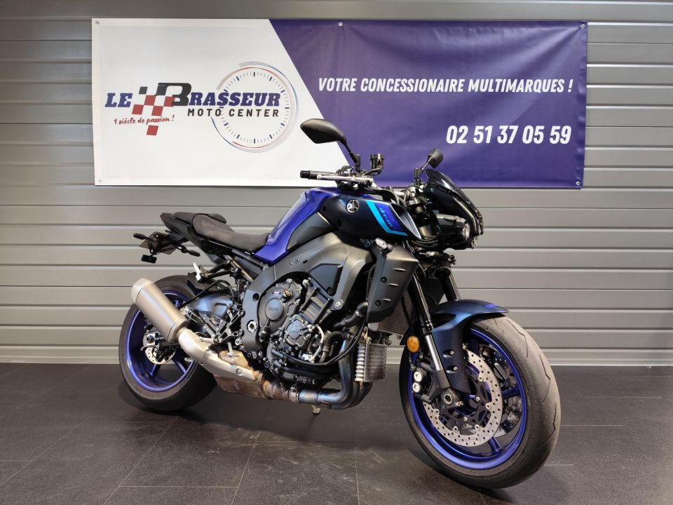 YAMAHA MT-10 6
