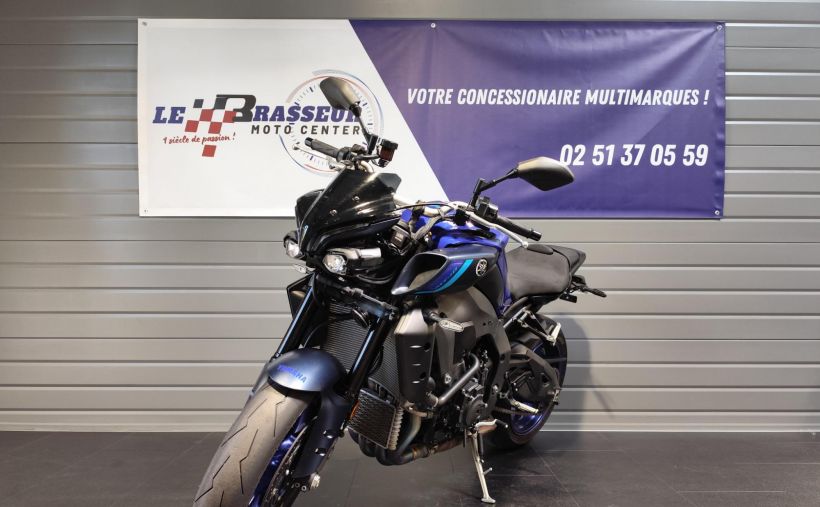 YAMAHA MT-10 2