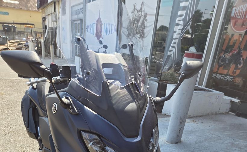 YAMAHA XP T-MAX 560 2