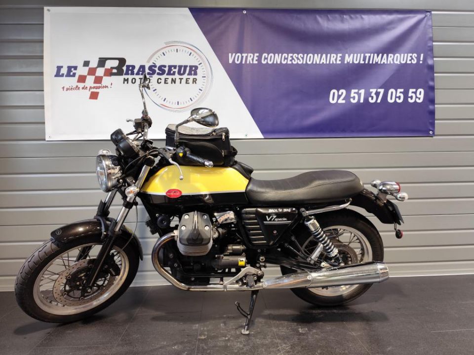 MOTO GUZZI V7 SPECIAL 12