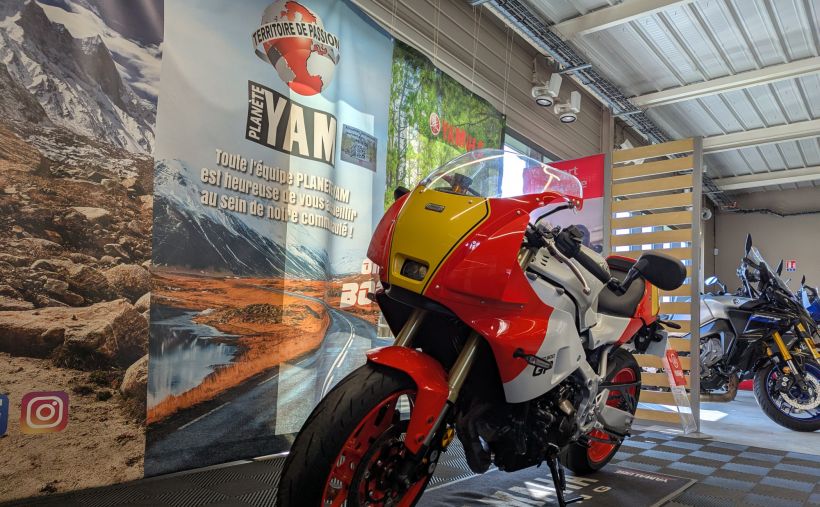 YAMAHA XSR 900 GP 6