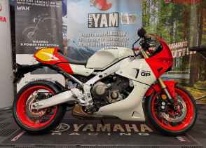 YAMAHA XSR 900 GP - 2024