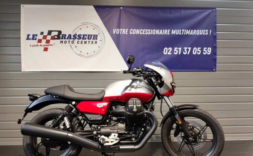 MOTO GUZZI V7 STONE 0