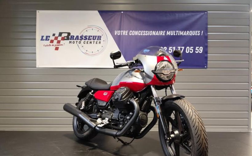 MOTO GUZZI V7 STONE 2