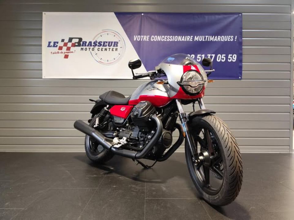 MOTO GUZZI V7 STONE 12