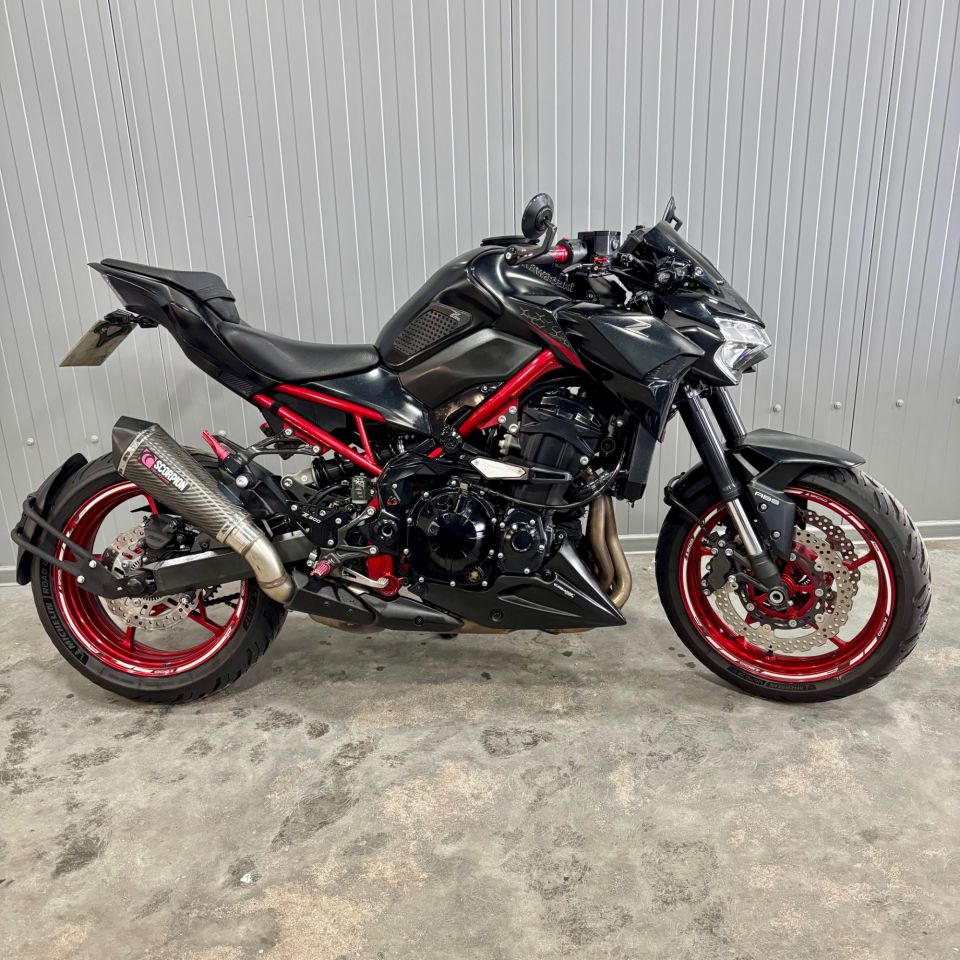 KAWASAKI Z 900 0