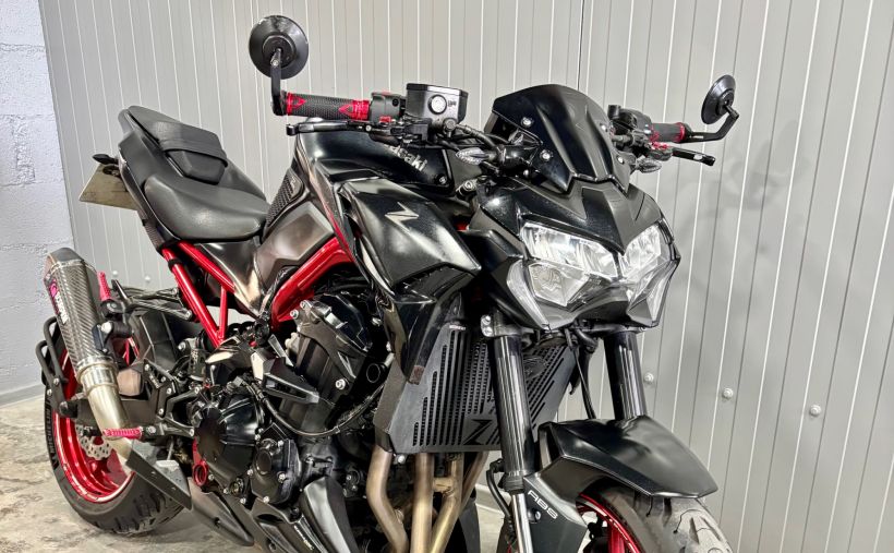 KAWASAKI Z 900 1