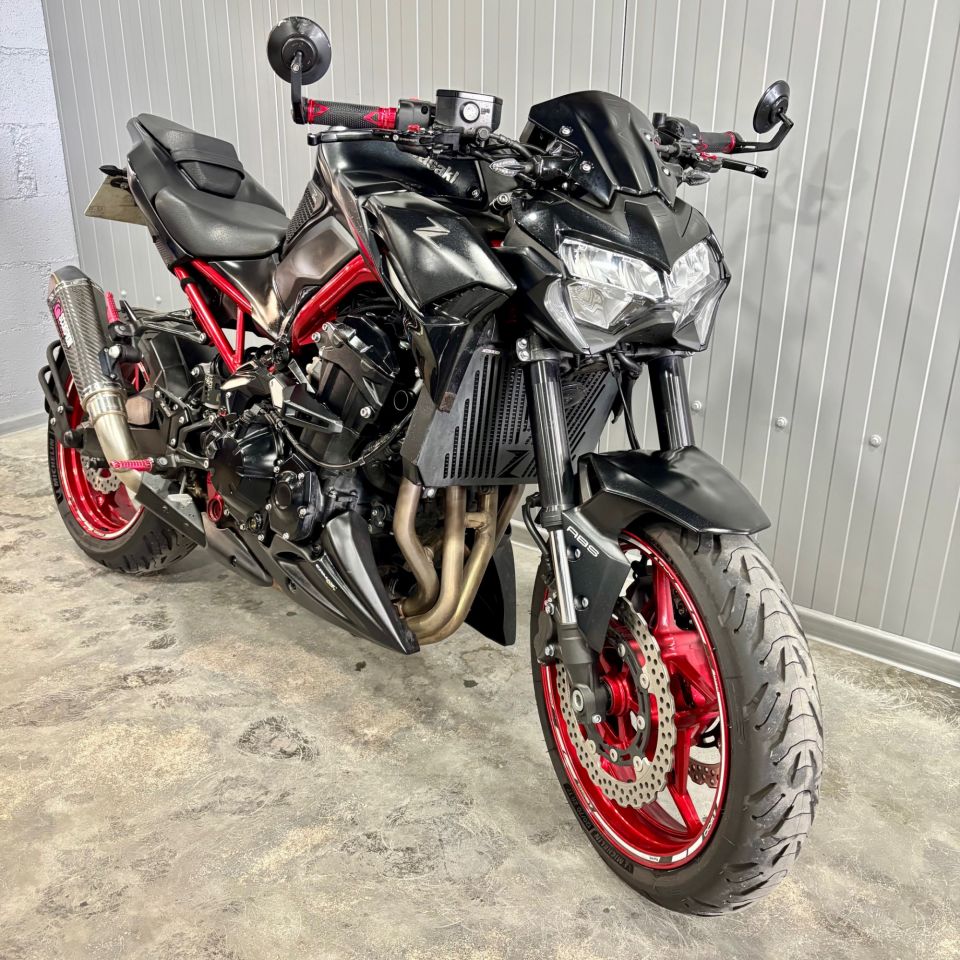 KAWASAKI Z 900 3