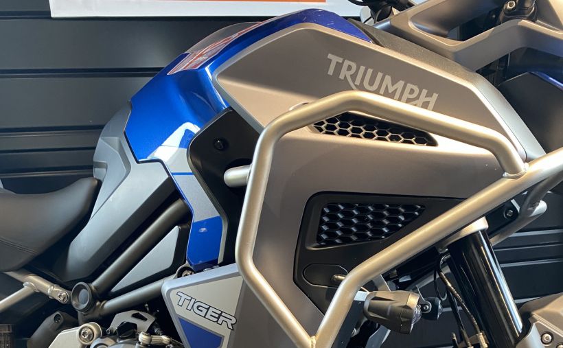 TRIUMPH TIGER 1200 GT EXPLORER 1