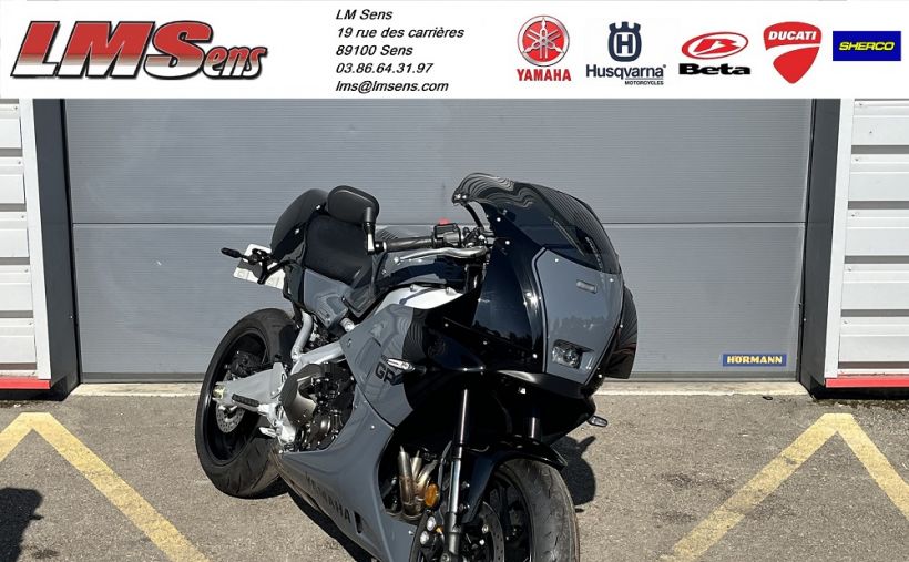 YAMAHA XSR 900 GP 3