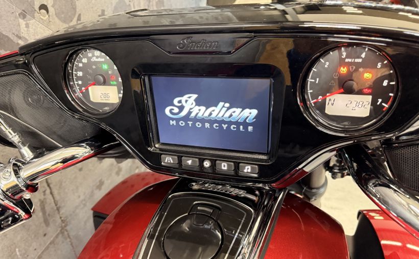 INDIAN ROADMASTER 1800 27