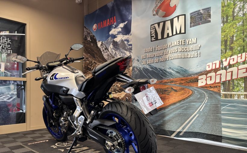 YAMAHA MT-07 (47.5CV) 7