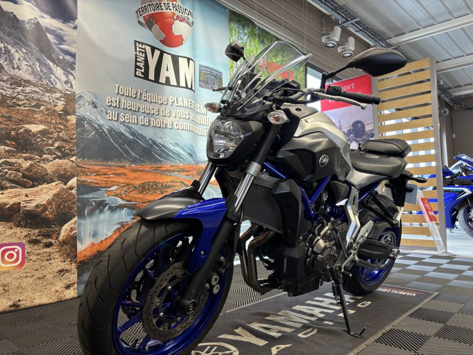 YAMAHA MT-07 (47.5CV) 6