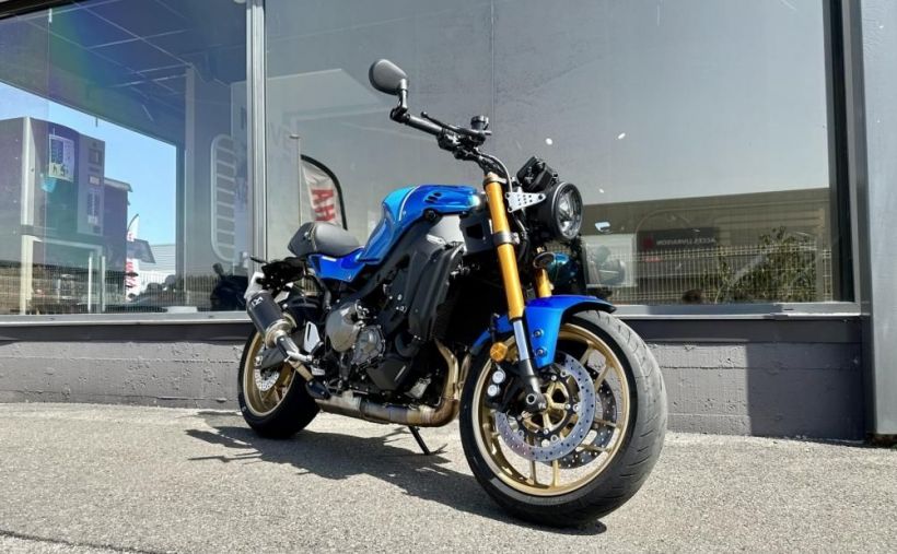 YAMAHA XSR 900 2