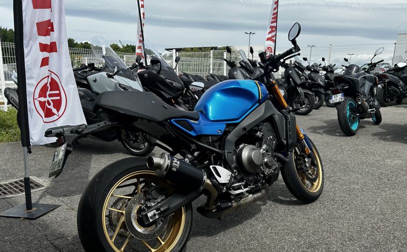 YAMAHA XSR 900 7