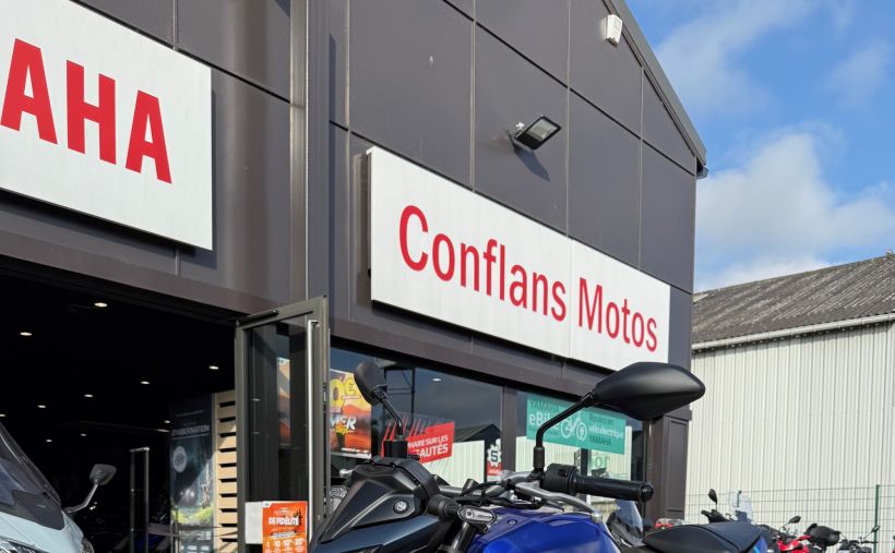 YAMAHA MT-03 2