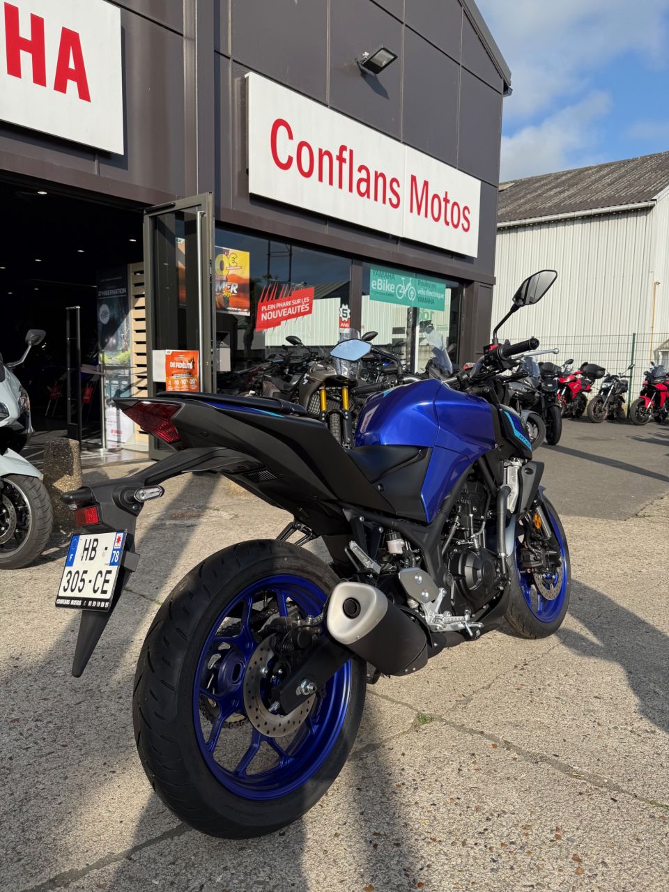 YAMAHA MT-03 6