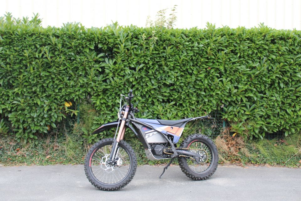 ELECTRIC MOTION ESCAPE 2