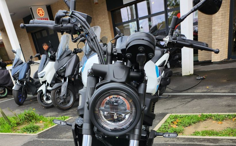 YAMAHA XSR 700 1