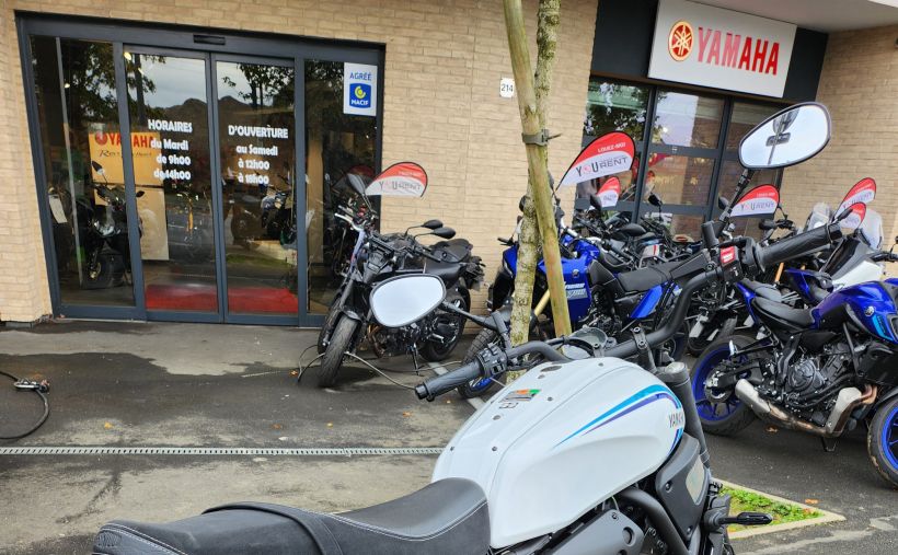 YAMAHA XSR 700 4