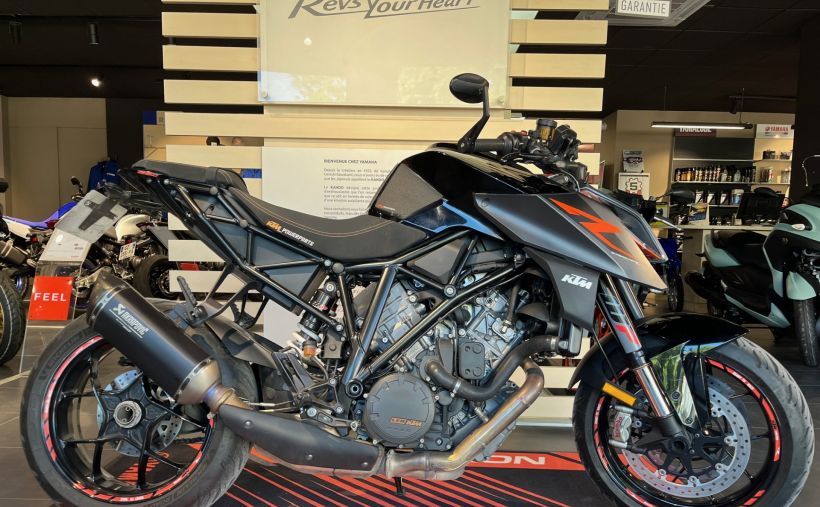 KTM 1290 SUPER DUKE R 2