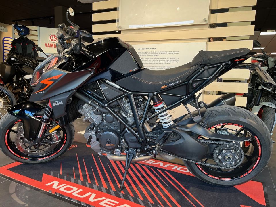 KTM 1290 SUPER DUKE R 5
