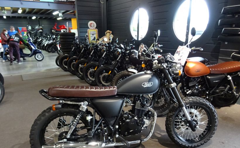 MASH SEVENTY FIVE125 2