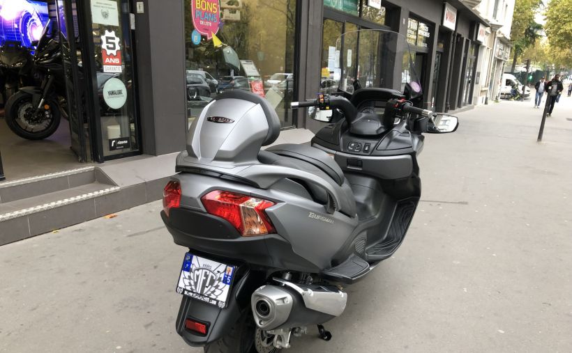 SUZUKI BURGMAN 650 10