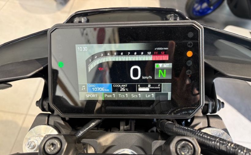 YAMAHA MT-09  Y-AMT AKRAPOVIC 148€/MOIS* +DE 3000€ D'EQUIPEMENT  GARANTIE CONSTRUCTEUR 09/26 5