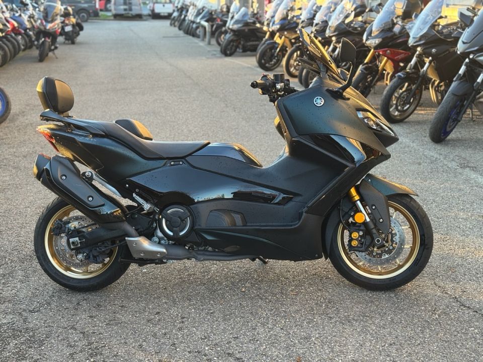 YAMAHA XP T-MAX 560 TECH MAX 2