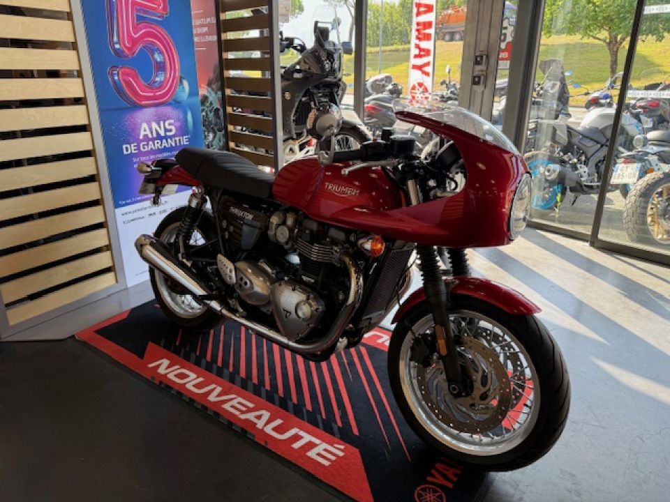TRIUMPH THRUXTON 1200 1