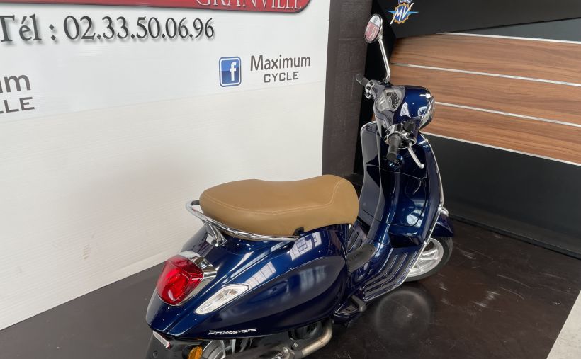 VESPA PRIMAVERA 50 1