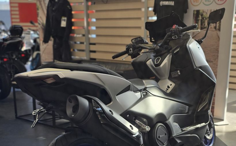 YAMAHA XP T-MAX 560 4