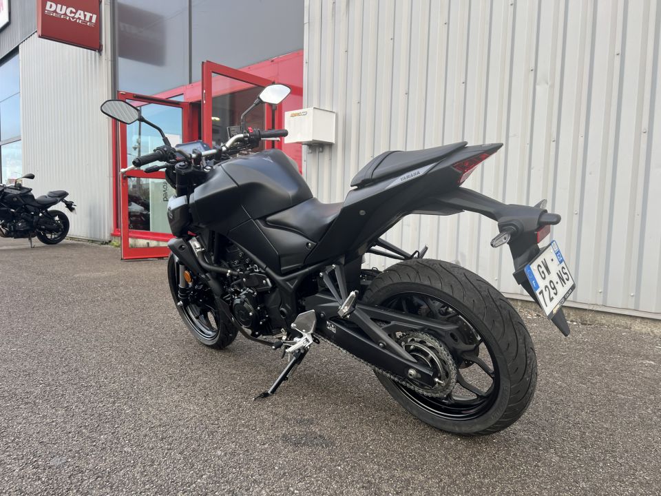 YAMAHA MT-03 16