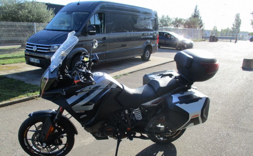 KTM 1290 SUPER ADVENTURE S 4