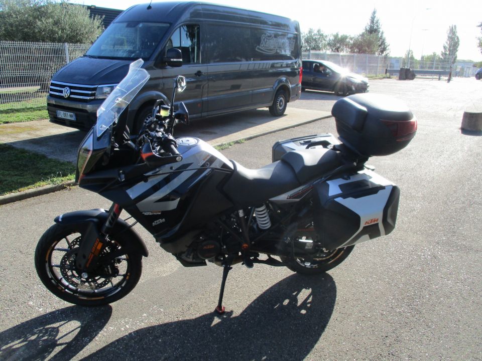 KTM 1290 SUPER ADVENTURE S 12