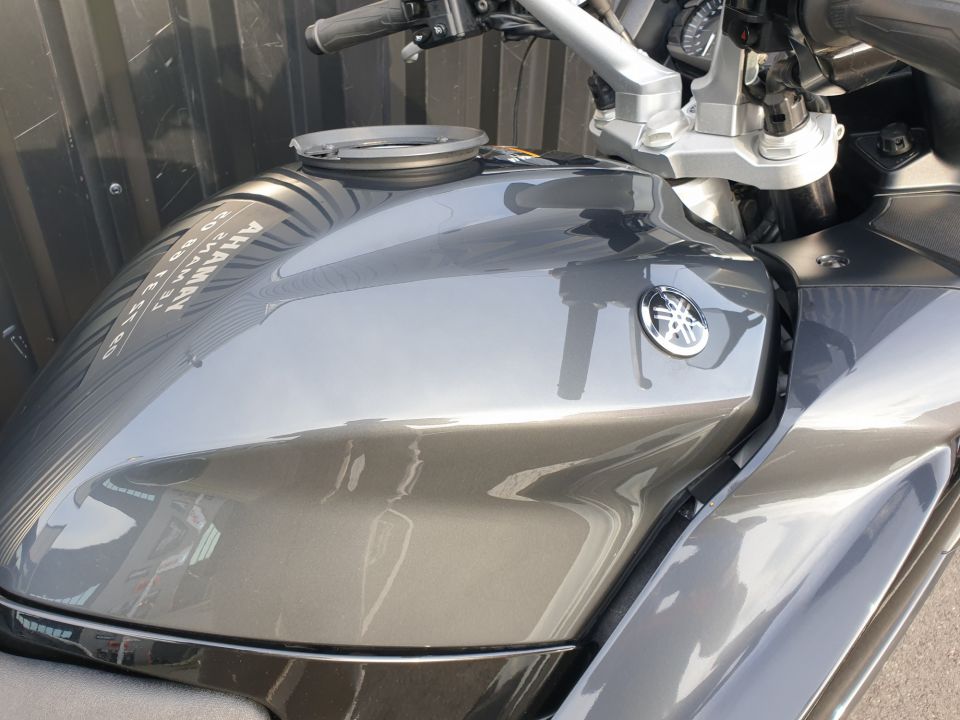 YAMAHA FJR 1300 AE 15