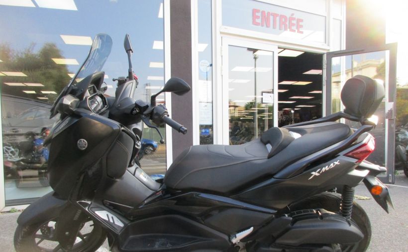 YAMAHA XMAX 125 TECH MAX 0
