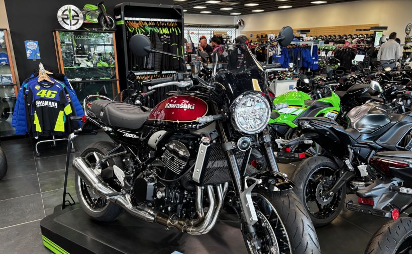 KAWASAKI Z 900 RS 0