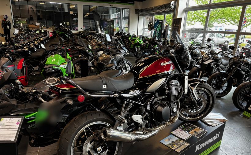 KAWASAKI Z 900 RS 1