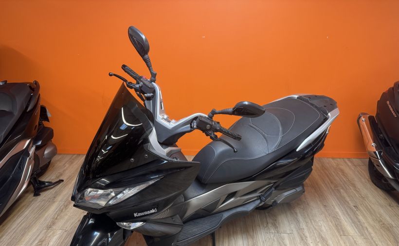 KAWASAKI J300 0