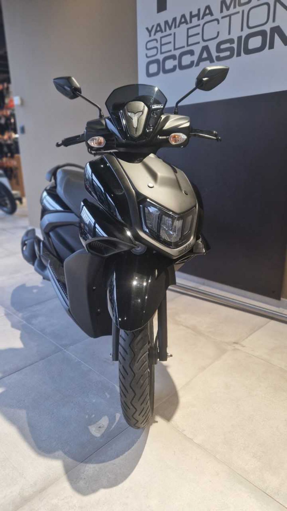YAMAHA RayZR 125 3