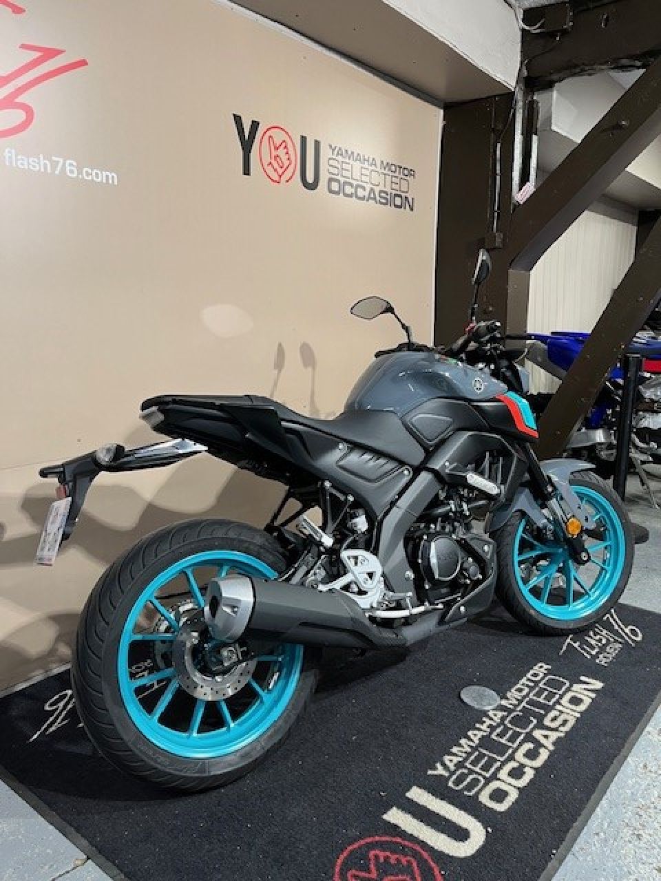YAMAHA MT-125 3