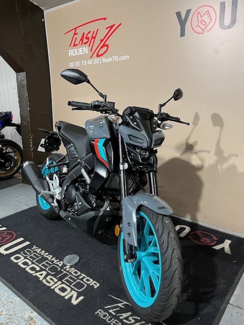YAMAHA MT-125 2