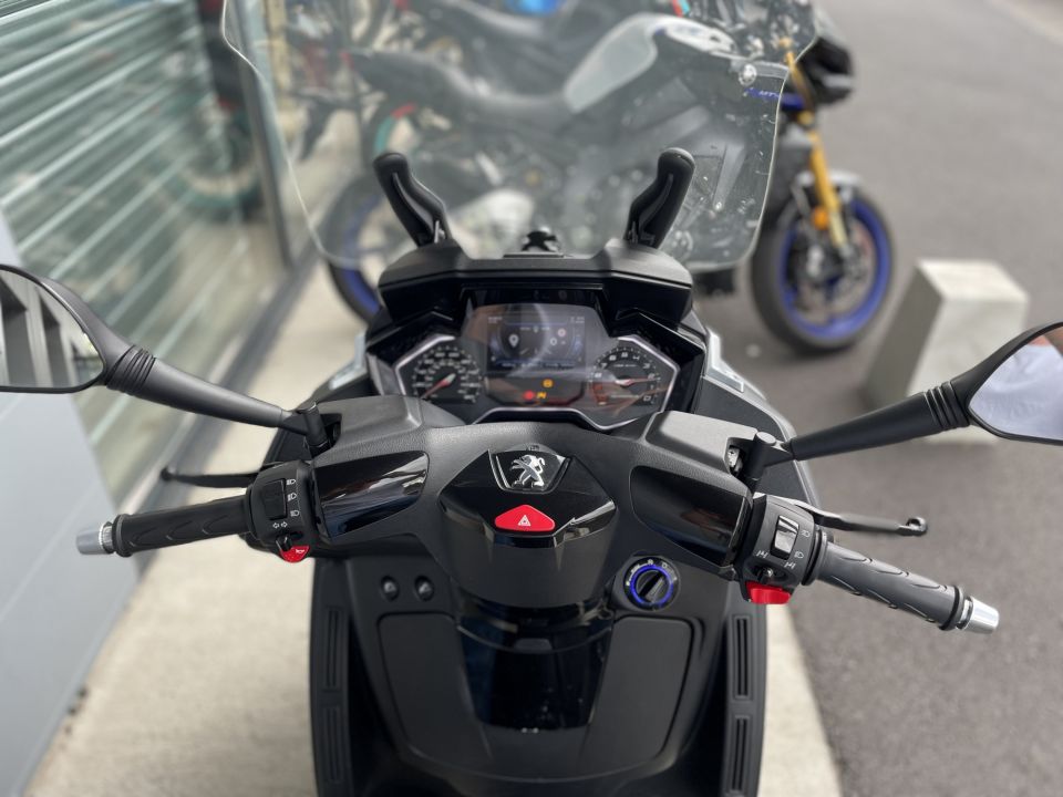 PEUGEOT METROPOLIS 400 6